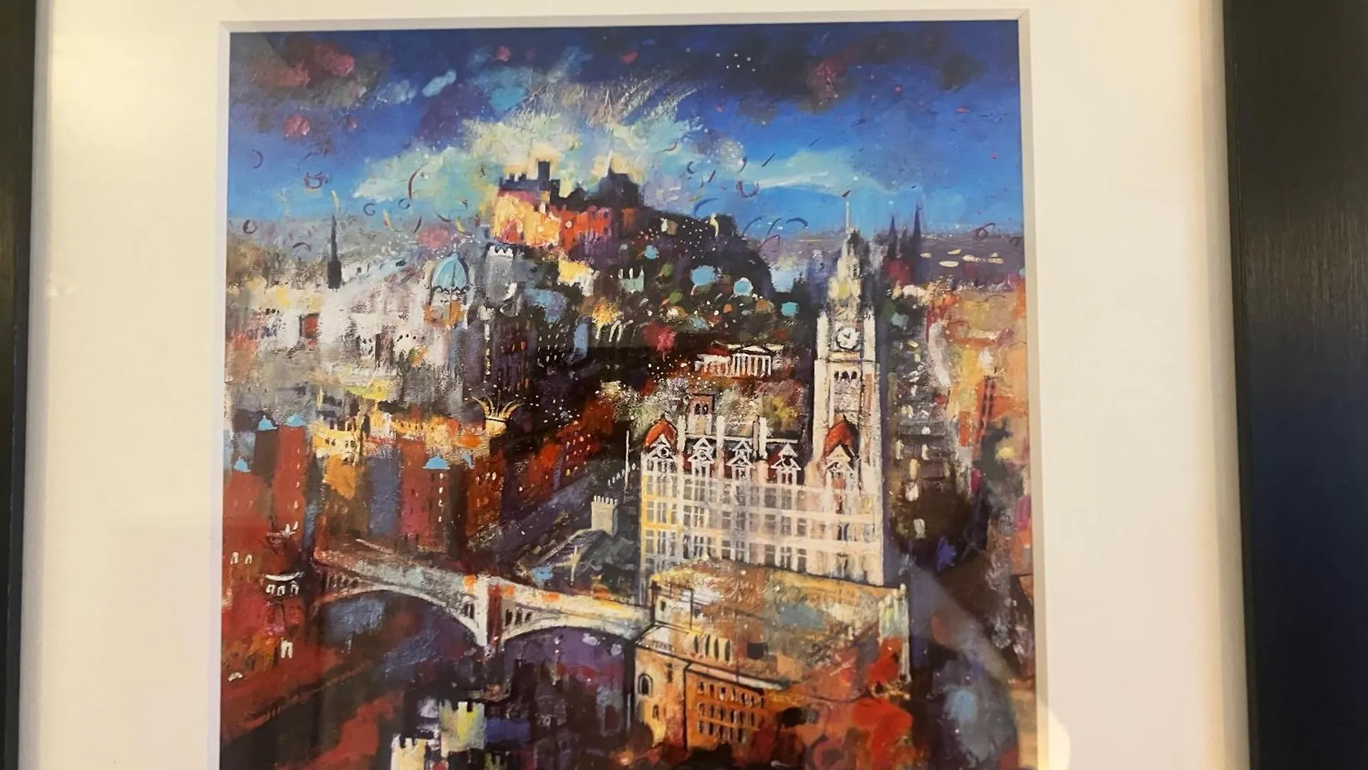 Spacious Apartment In Central Edimburgo